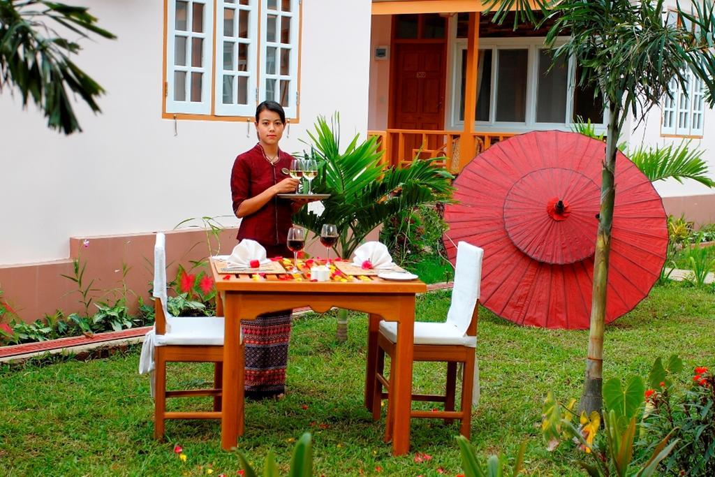 Inle Lotus Hotel Науншве Екстер'єр фото