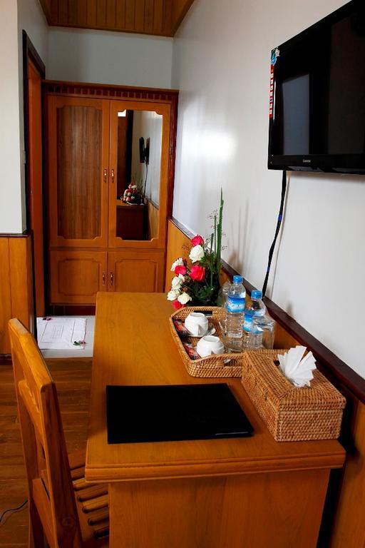 Inle Lotus Hotel Науншве Номер фото