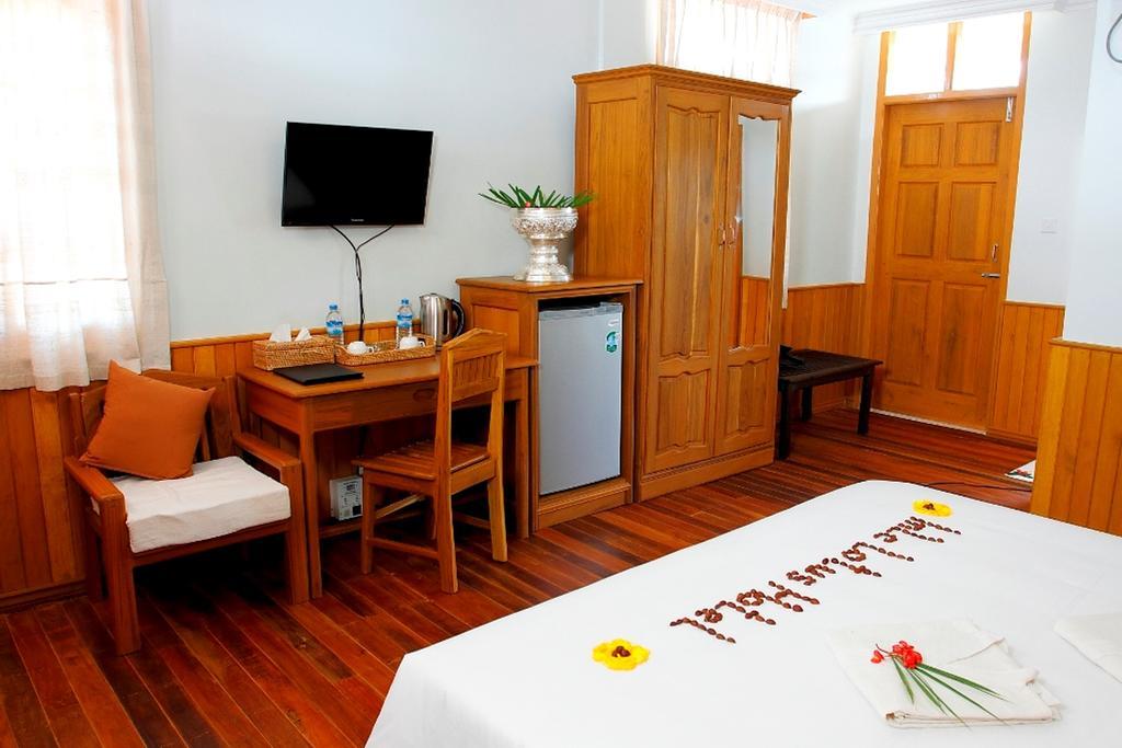 Inle Lotus Hotel Науншве Екстер'єр фото
