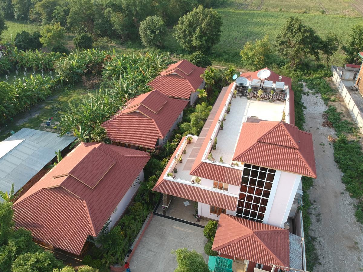 Inle Lotus Hotel Науншве Екстер'єр фото
