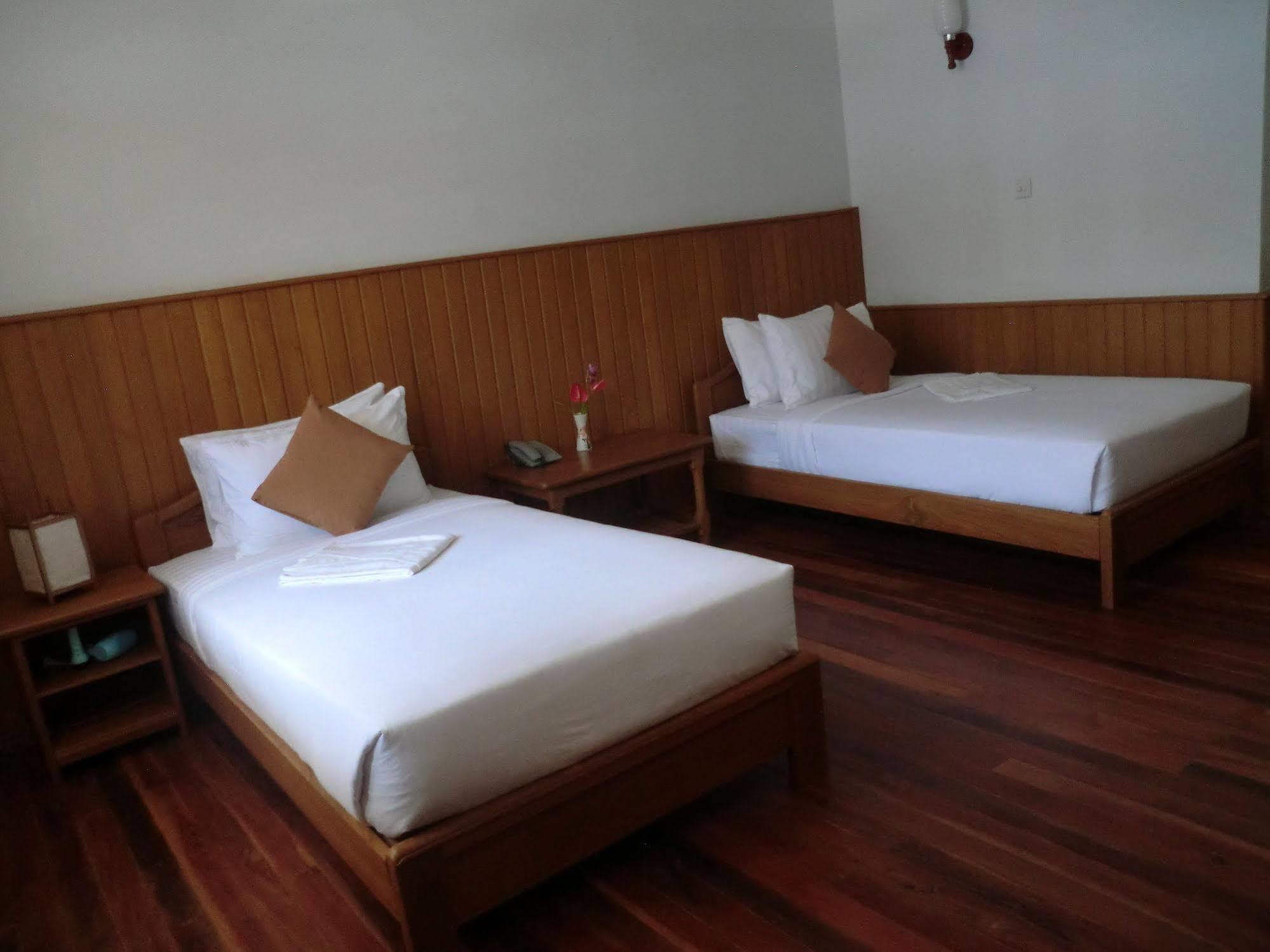 Inle Lotus Hotel Науншве Екстер'єр фото