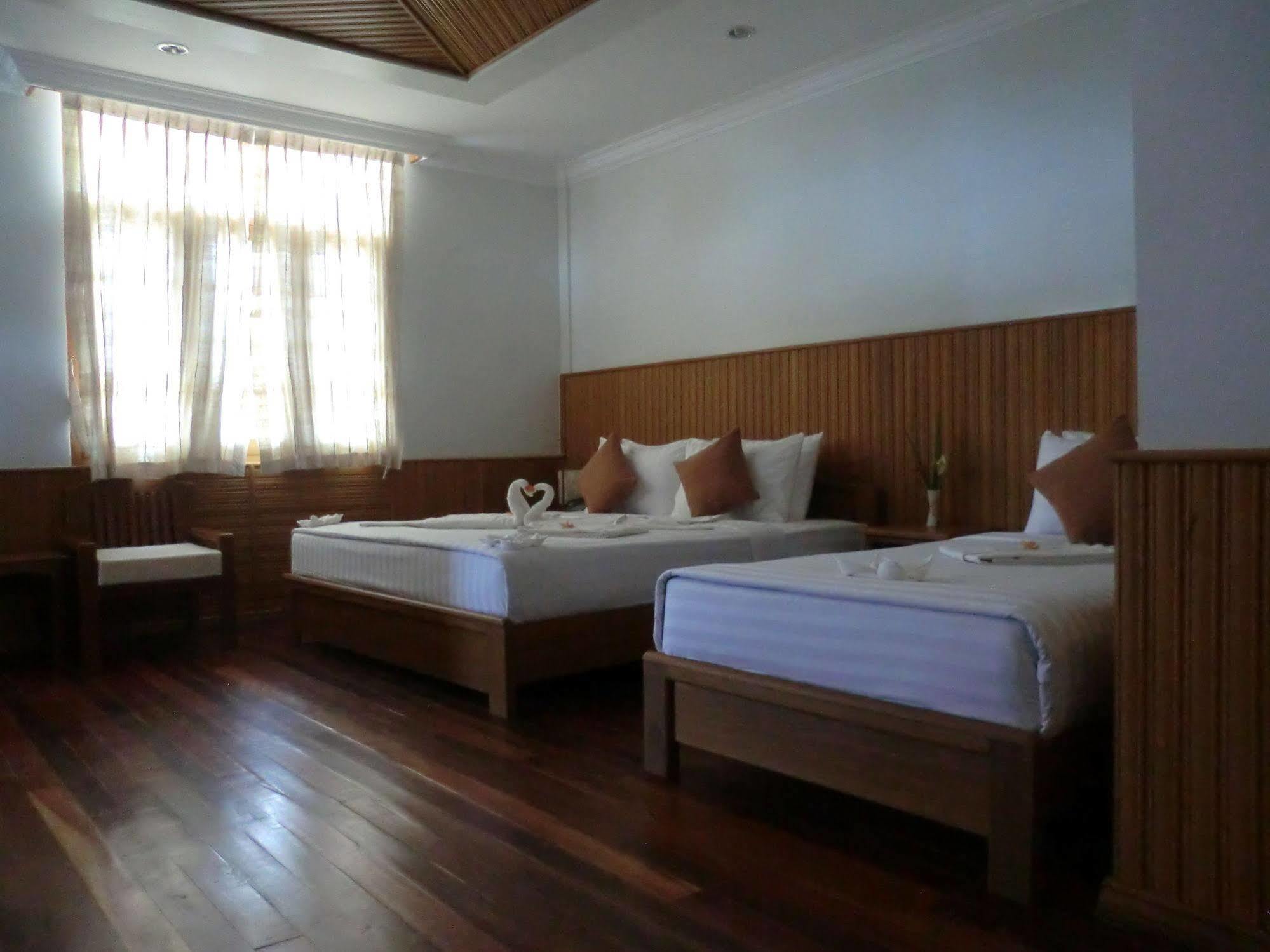 Inle Lotus Hotel Науншве Екстер'єр фото