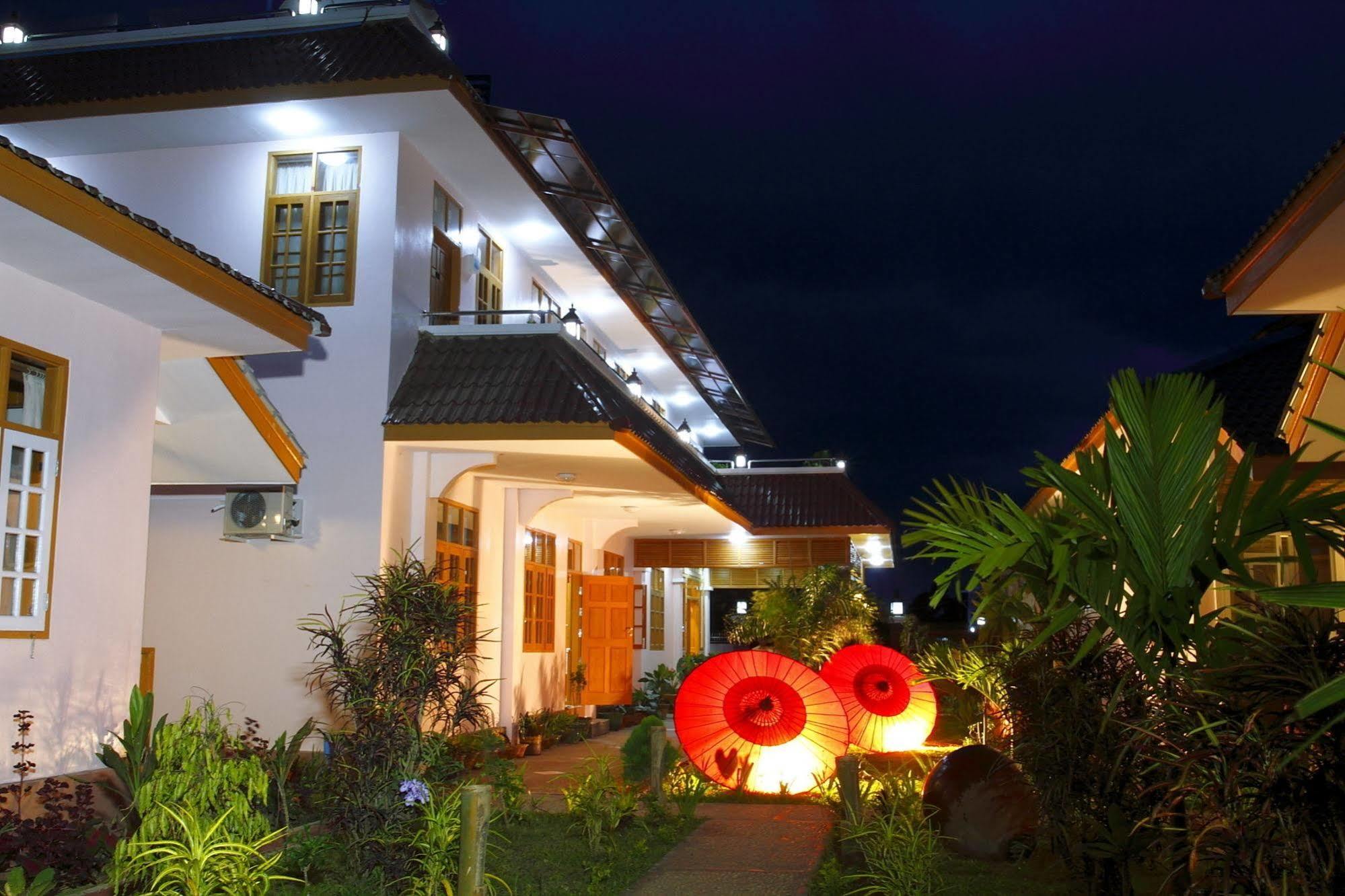 Inle Lotus Hotel Науншве Екстер'єр фото